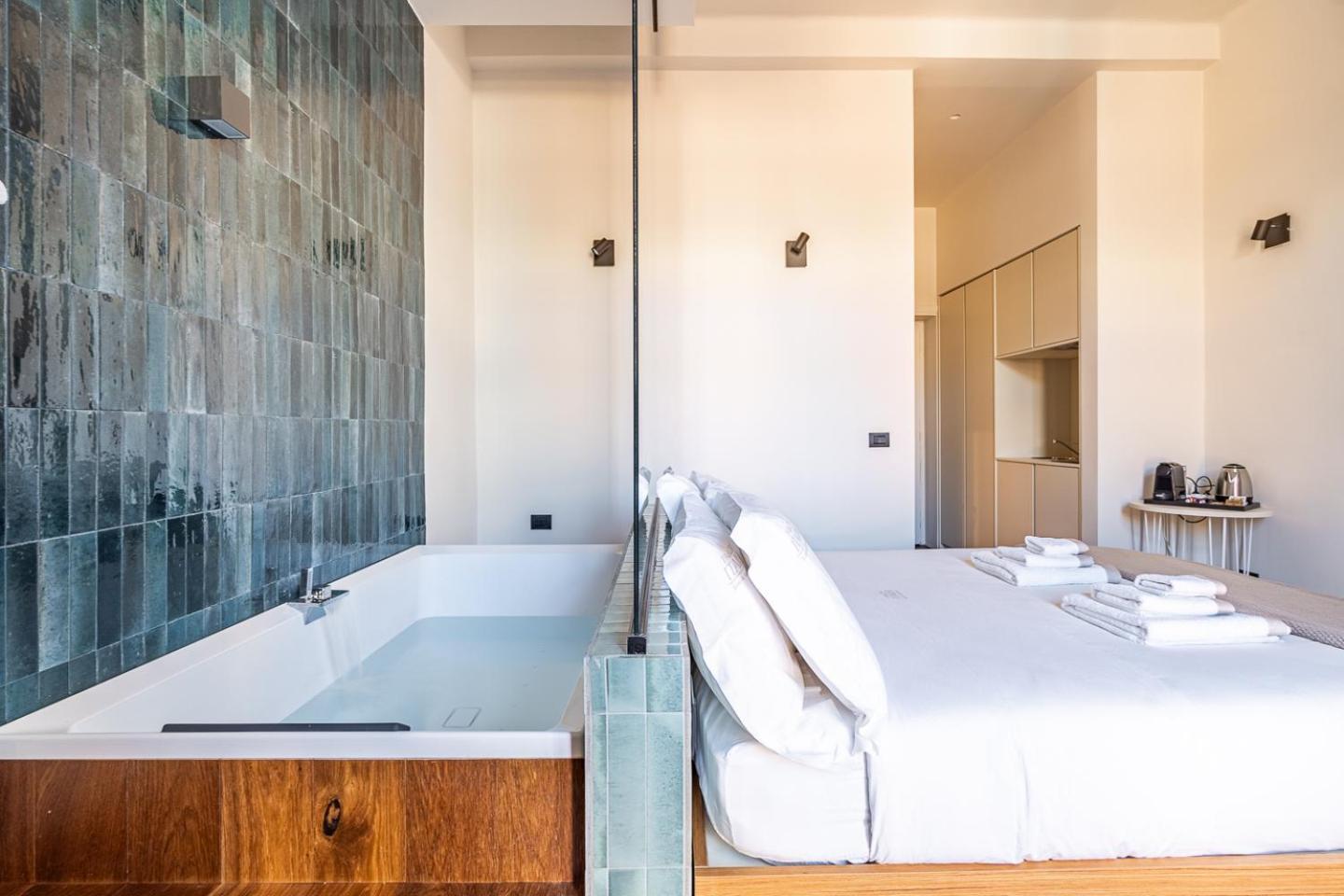 Palazzo Italia Suites Bari Bagian luar foto