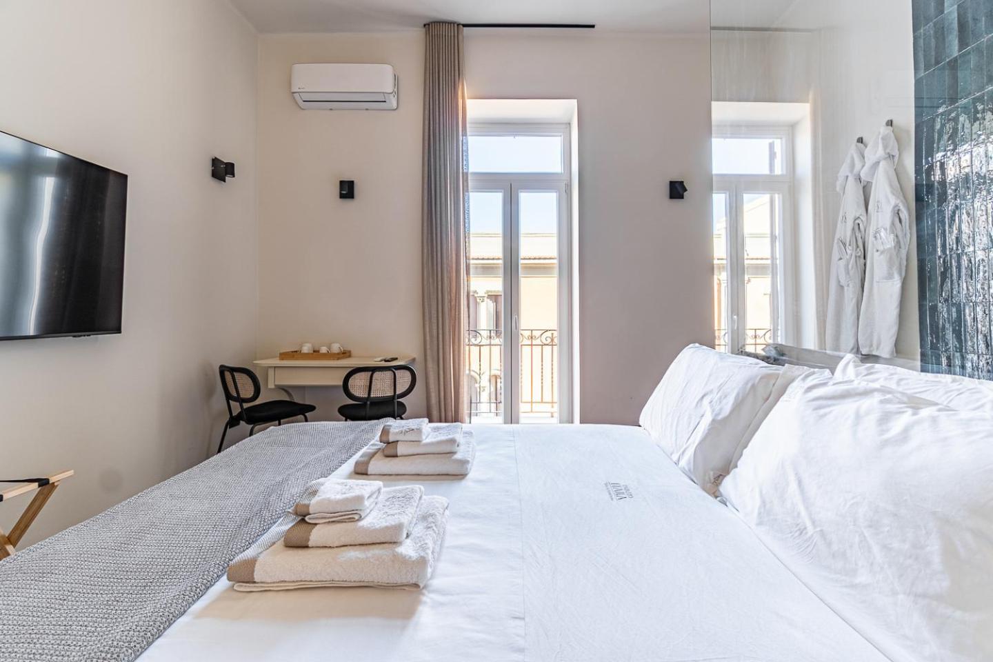Palazzo Italia Suites Bari Bagian luar foto